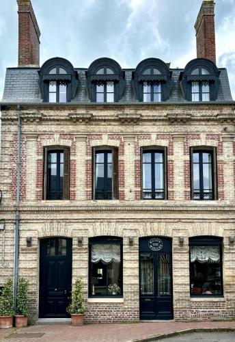 Вхід, Maison Mouche in Pont-l'Eveque