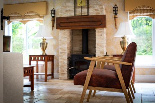Stunning 4 bedroom country house - Hot Tub & Sauna, Glasgow (photo 8)