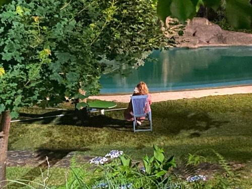 Exterior view of Slow House y La cabana de Miss Slower