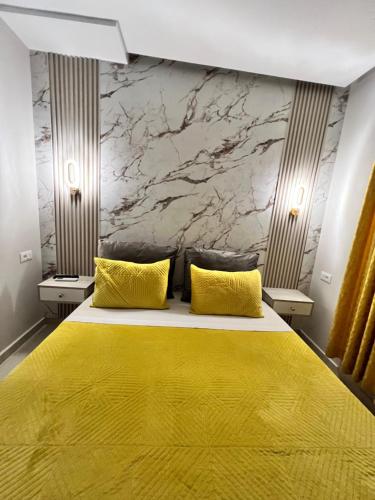 Lyden Hotel – Golem, DC