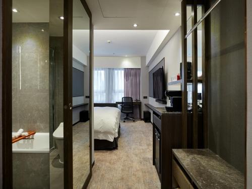 room detail thumbnail 0