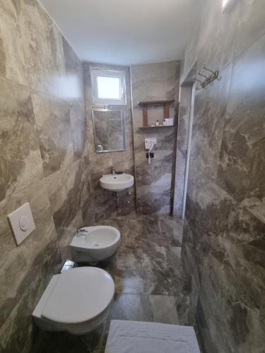 HOTEL VILA TWIX - image 12