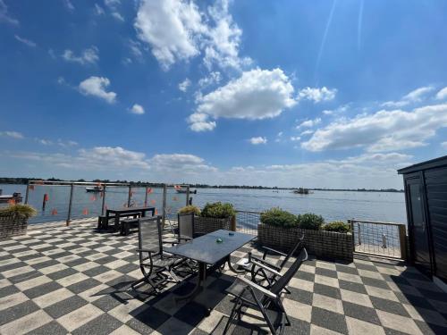  ´t Stekkie Woonboot Vinkeveense Plassen in Vinkeveen