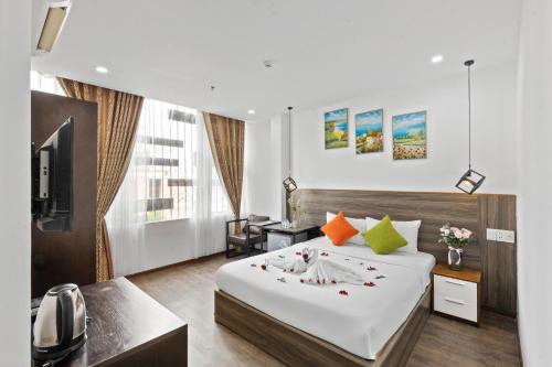 Happy House Hotel & Apartment