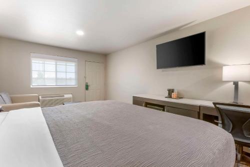 Quality Inn Show Low - image 2