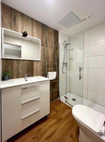 Two-Bedroom Apartment image 4