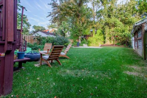 2-BR City Retreat Peace Privacy & Parking in Washington, USA