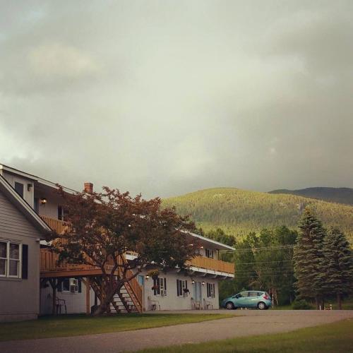 Spillover Motel and Inn Bingham (ME)