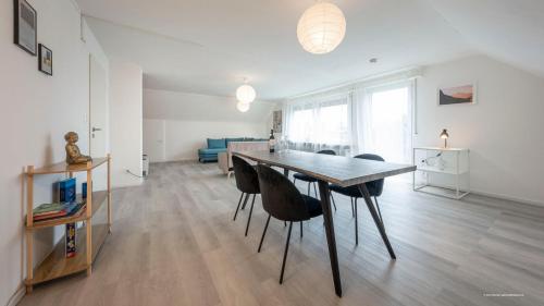 設施, XXL Design-Appartement Gardendesign Boxspring 8 Pers Zwischen Heidelberg und Mannheim in 腓特烈斯費爾德