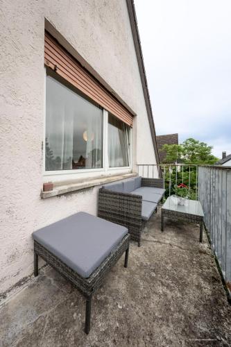陽台/露台, XXL Design-Appartement Gardendesign Boxspring 8 Pers Zwischen Heidelberg und Mannheim in 腓特烈斯費爾德