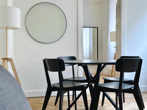 CityCentral 2 bedroom flat near main station, Zürich (photo 10)