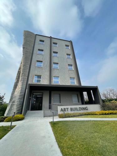 New Art Building- posto auto palestra e giardino, Milán (foto 8)