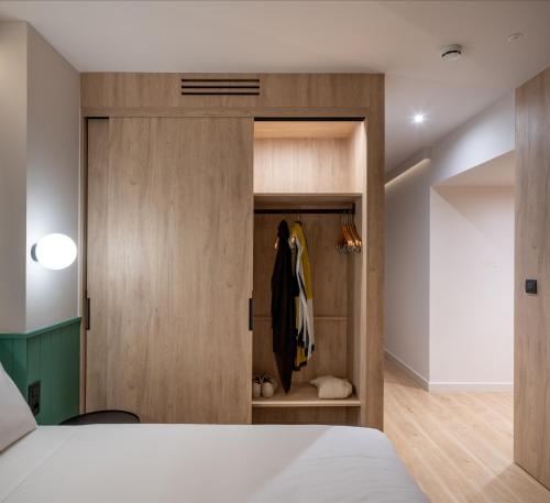 Apartamentos Líbere Bilbao Museo - image 12
