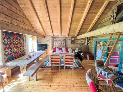 Chalet Haukedalspanorama by Interhome in Viksdalen