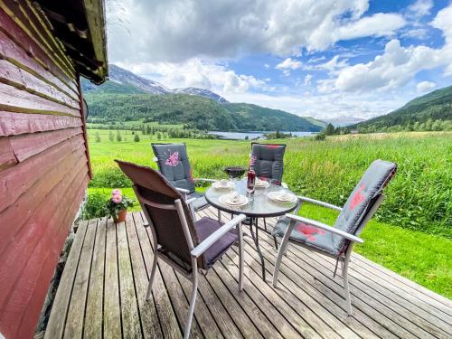 Chalet Haukedalspanorama by Interhome in Viksdalen