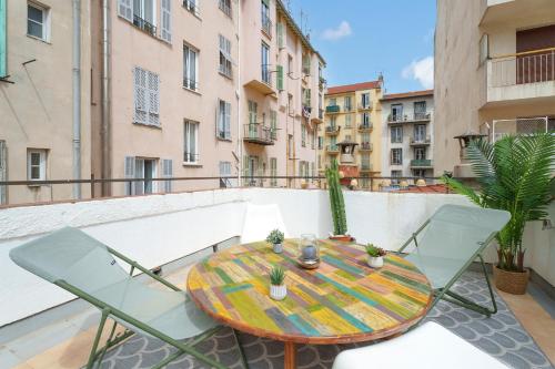 Nice Renting - BARBERIS - Unique Getaway 2-Room with Rooftop Terrace, Nice