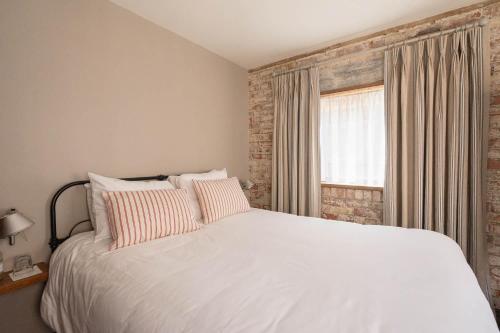 Rocksalt Rooms - image 10