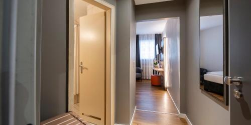 Novum Hotel Rieker Stuttgart Hauptbahnhof - image 10