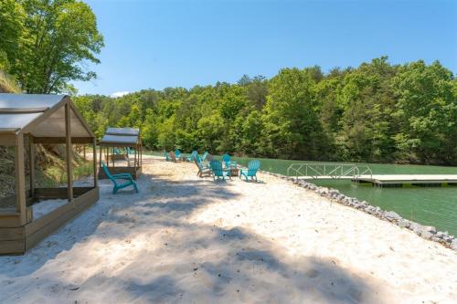 Lake View Serenity Pool Beach Hot Tub Games Lake View Serenity Pool Beach Hot Tub Games