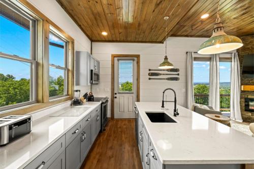 Lake View Serenity Pool Beach Hot Tub Games Lake View Serenity Pool Beach Hot Tub Games