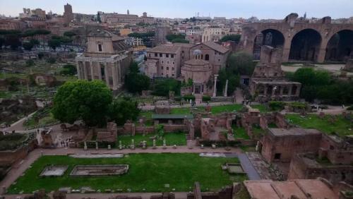 One bedroom apartment with wifi at Roma - image 9
