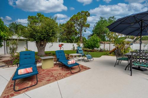 Backyard Oasis, Game Room, Boat Parking, & Short Drive to AMI! in Bradenton, USA