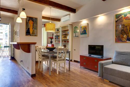 Mamo Florence - Dimora Ognissanti Apartment - image 2