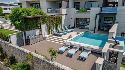 Luxury Villa Prova 2 - image 2
