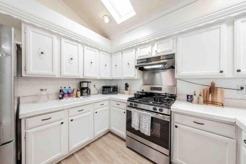 2431 Cozy 3BR IAH George Bush Airport 11 Guests in Houston, USA