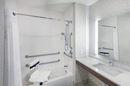 Holiday Inn Express Hotel and Suites Jasper, an IHG Hotel in Jasper, USA