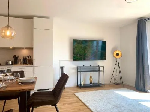 TT Living Apartment Schwarzenbek I 2 Zimmer I 4 Betten I Balkon I TG-Stellplatz in Schwarzenbek, Deutschland