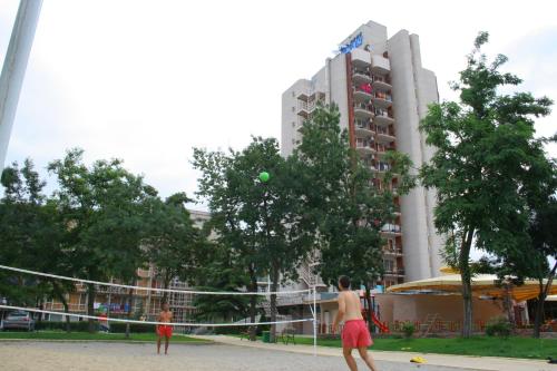 Hotel Iskar - image 2