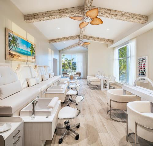 Spa, Margaritaville Beach Resort Ft Myers Beach in 水濱/海灘