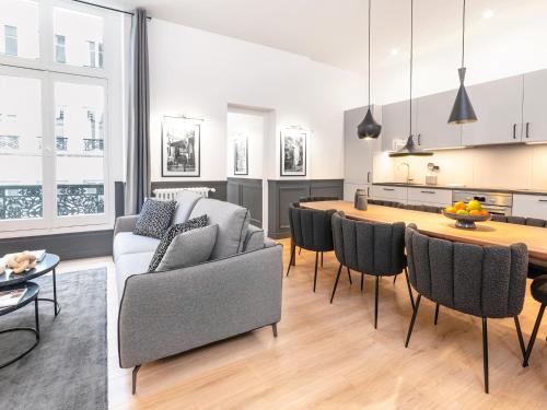 LivinParis - Luxury AC 3 Bedrooms Le Louvre I - image 6