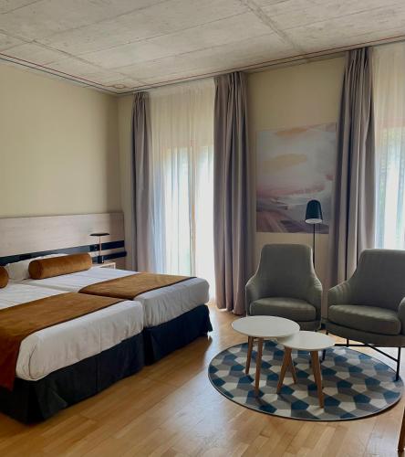 2 twin beds