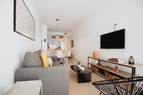 One-Bedroom Apartment image 10