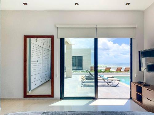 Seaside Villa 4 Beds, Private Pool, Amazing Views in Playa del Carmen, Mexico