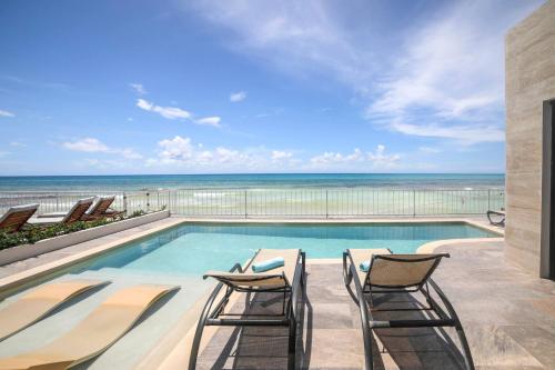 Seaside Villa 4 Beds, Private Pool, Amazing Views in Playa del Carmen, Mexico