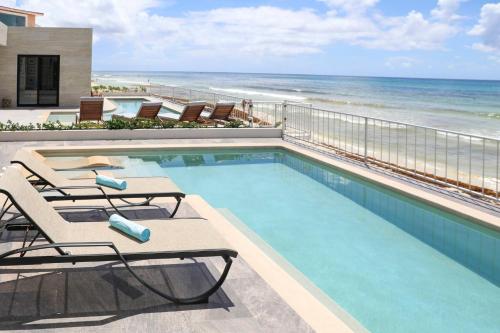 Seaside Villa 4 Beds, Private Pool, Amazing Views in Playa del Carmen, Mexico