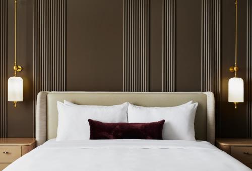 The London, a Luxury Collection Hotel, New York City, New York (photo 5)