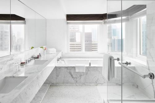 The Luxury Collection Hotel Manhattan Midtown in New York, USA