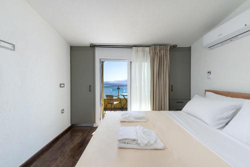 Sunlit & Sunny Rose Villas, Agios Nikolaos (foto 8)
