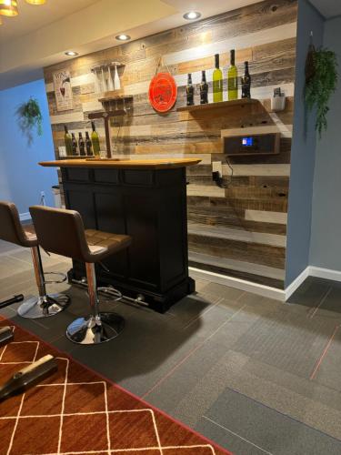 Bar/lounge, Charming, Restful Getaway in Bushkill (PA)