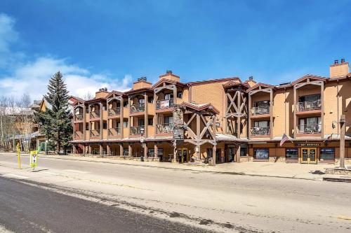 Der Steiermark Unit 108 - Cozy King Studio Off Main St & Peak 9 Base w AC, Balcony, Shared Hot Tub & Free Parking - No Fireplace, Breckenridge (Foto 7)