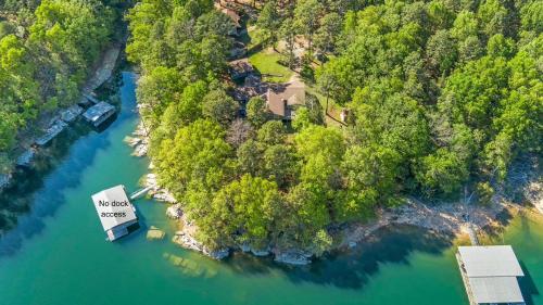 Piney Point-Beaver Lake-Hot Tub-Getaway in Rogers, USA