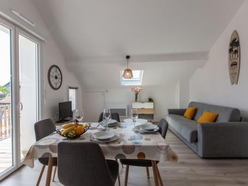 Apartment Cap Océan-1 by Interhome (Apartment Cap Ocean-1 by Interhome) in كابريتون