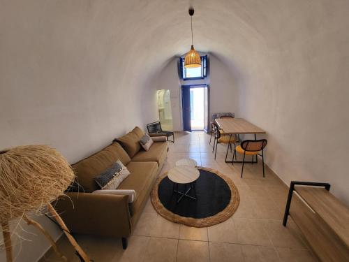 Luxury Cave Houses Mesaria Room Type - One-Bedroom Villa