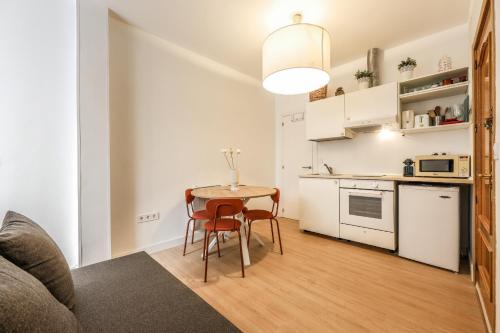 pequeno apartamento reformado en tirso de molina ALQUILER TEMPORAL - image 7