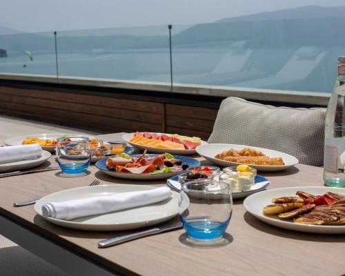 อาหารและเครื่องดื่ม, Abi's Hotel & SPA Vlore in วลอรา