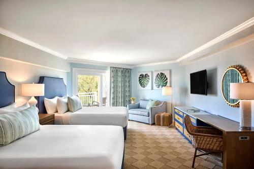 ADA Courtyard View Studio Suite - 2 Queen Beds